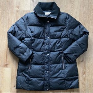 Michael Kors Ladies Down/Feather Winter Coat. Quilted with a Ribbed Collar